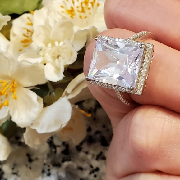 NEW Gemstone Ring - Picture 4 of 7